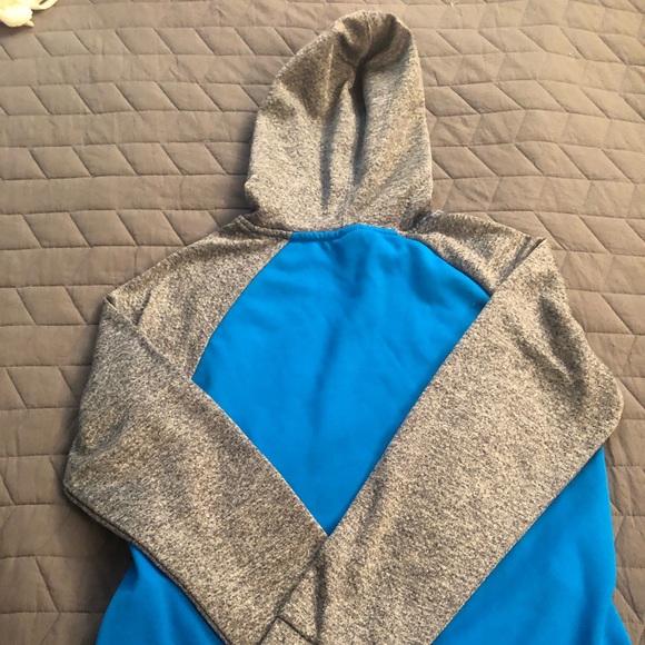 New Boys sweatshirt - Picture 3 of 4